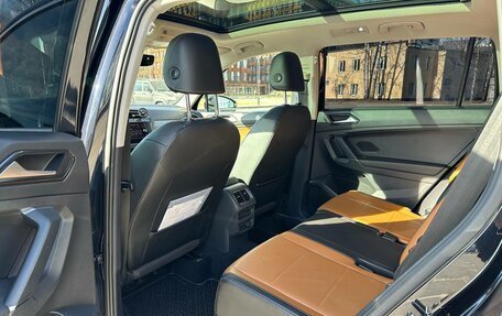 Volkswagen Tiguan II, 2018 год, 2 200 000 рублей, 14 фотография