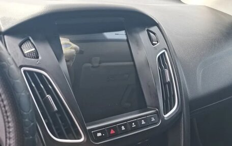 Ford Focus III, 2011 год, 500 000 рублей, 3 фотография