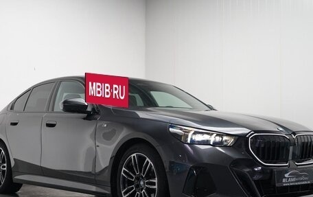 BMW 5 серия, 2025 год, 5 999 999 рублей, 3 фотография