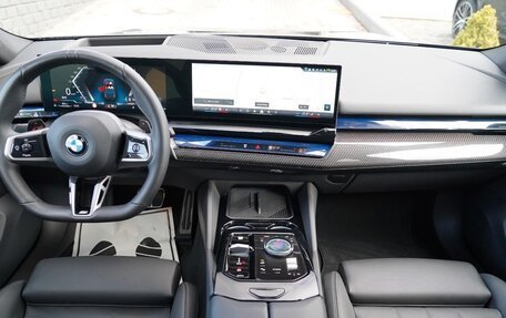 BMW 5 серия, 2025 год, 5 999 999 рублей, 21 фотография