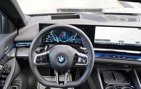 BMW 5 серия, 2025 год, 5 999 999 рублей, 22 фотография