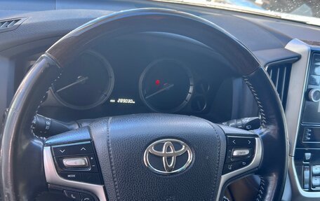 Toyota Land Cruiser 200, 2015 год, 4 700 000 рублей, 2 фотография