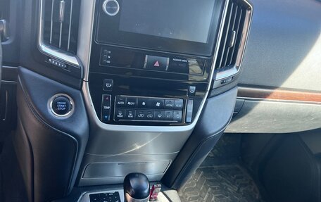 Toyota Land Cruiser 200, 2015 год, 4 700 000 рублей, 4 фотография