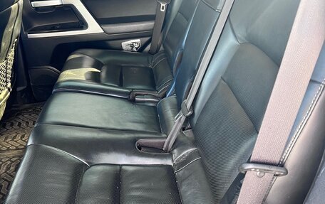 Toyota Land Cruiser 200, 2015 год, 4 700 000 рублей, 10 фотография