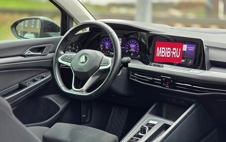 Volkswagen Golf VIII, 2020 год, 2 450 000 рублей, 21 фотография