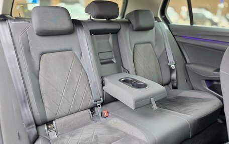 Volkswagen Golf VIII, 2020 год, 2 450 000 рублей, 29 фотография