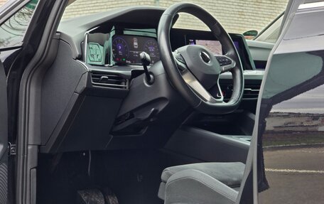 Volkswagen Golf VIII, 2020 год, 2 450 000 рублей, 27 фотография