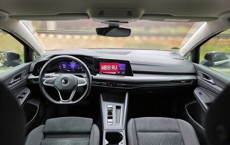 Volkswagen Golf VIII, 2020 год, 2 450 000 рублей, 22 фотография