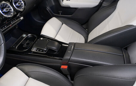 Mercedes-Benz A-Класс, 2019 год, 2 660 000 рублей, 15 фотография