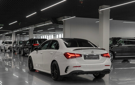 Mercedes-Benz A-Класс, 2019 год, 2 660 000 рублей, 4 фотография