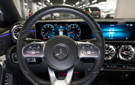 Mercedes-Benz A-Класс, 2019 год, 2 660 000 рублей, 10 фотография