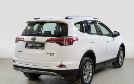 Toyota RAV4, 2018 год, 2 900 000 рублей, 5 фотография