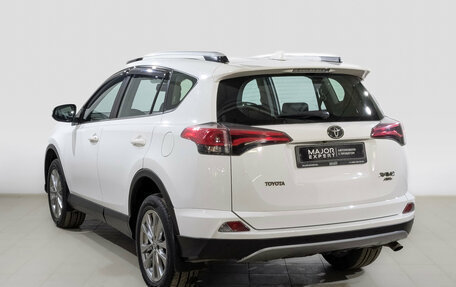 Toyota RAV4, 2018 год, 2 900 000 рублей, 7 фотография