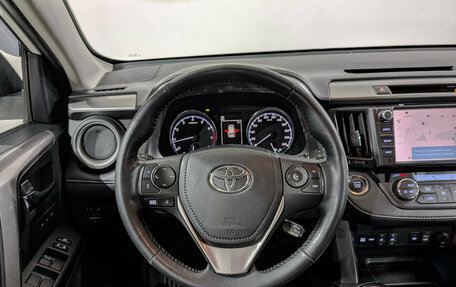 Toyota RAV4, 2018 год, 2 900 000 рублей, 22 фотография