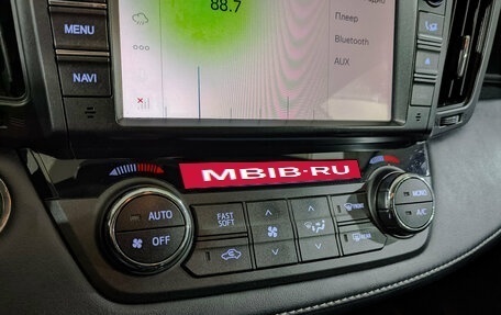 Toyota RAV4, 2018 год, 2 900 000 рублей, 21 фотография