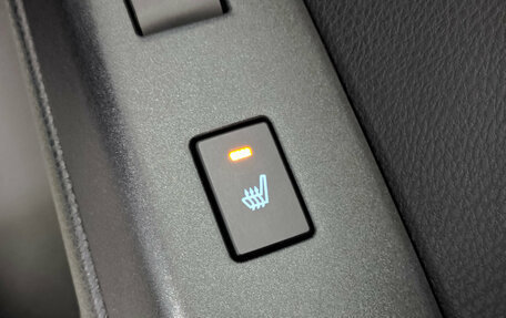 Toyota RAV4, 2018 год, 2 900 000 рублей, 30 фотография