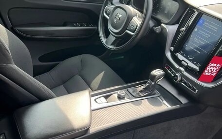 Volvo XC60 II, 2019 год, 2 600 000 рублей, 5 фотография