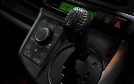 Toyota Wish II, 2013 год, 1 599 000 рублей, 11 фотография