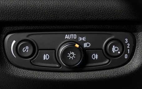 Opel Insignia II рестайлинг, 2019 год, 1 749 000 рублей, 13 фотография