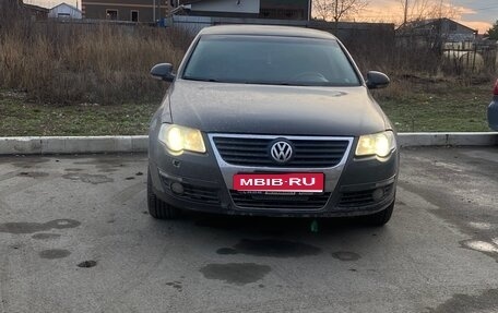 Volkswagen Passat B6, 2007 год, 650 000 рублей, 1 фотография