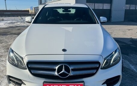 Mercedes-Benz E-Класс, 2018 год, 2 990 000 рублей, 1 фотография