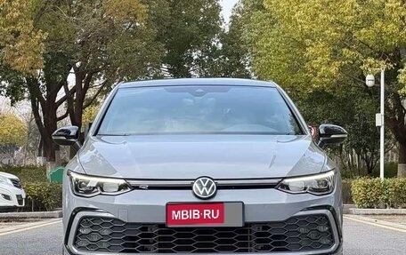 Volkswagen Golf VIII, 2022 год, 2 100 000 рублей, 1 фотография