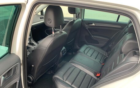 Volkswagen Golf VII, 2017 год, 1 700 000 рублей, 5 фотография