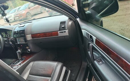 Volkswagen Touareg III, 2008 год, 1 750 000 рублей, 17 фотография