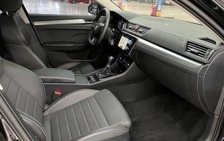 Skoda Superb III рестайлинг, 2023 год, 2 190 000 рублей, 10 фотография