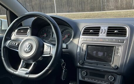 Volkswagen Polo VI (EU Market), 2018 год, 1 280 000 рублей, 4 фотография