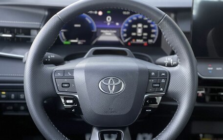 Toyota Camry, 2026 год, 3 990 000 рублей, 11 фотография