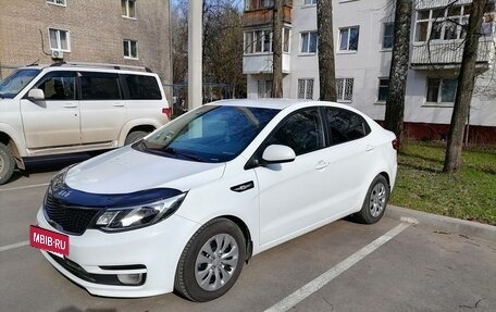 KIA Rio III рестайлинг, 2017 год, 1 070 000 рублей, 2 фотография