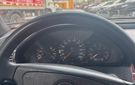 Mercedes-Benz C-Класс, 1995 год, 395 000 рублей, 8 фотография