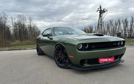 Dodge Challenger III рестайлинг 2, 2017 год, 11 200 000 рублей, 4 фотография