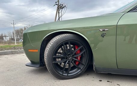 Dodge Challenger III рестайлинг 2, 2017 год, 11 200 000 рублей, 15 фотография