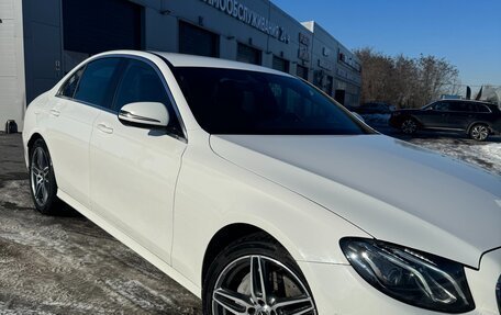 Mercedes-Benz E-Класс, 2018 год, 2 990 000 рублей, 2 фотография