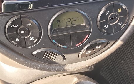 Ford Focus IV, 2004 год, 300 000 рублей, 3 фотография