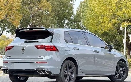 Volkswagen Golf VIII, 2022 год, 2 100 000 рублей, 5 фотография