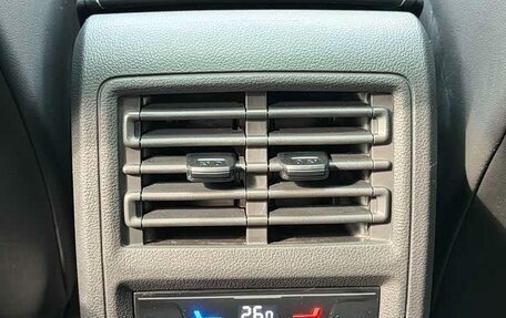 Volkswagen Golf VIII, 2022 год, 2 100 000 рублей, 13 фотография