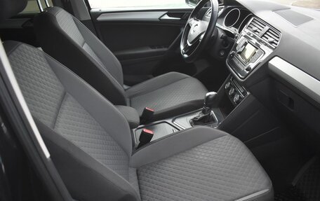 Volkswagen Tiguan II, 2017 год, 2 255 000 рублей, 10 фотография