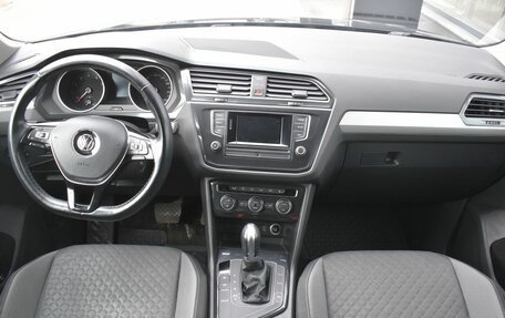 Volkswagen Tiguan II, 2017 год, 2 255 000 рублей, 13 фотография