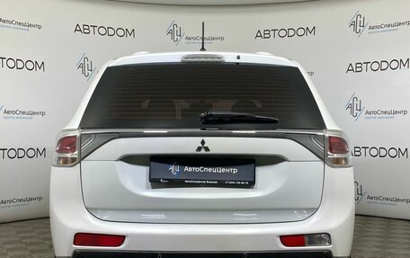 Mitsubishi Outlander III рестайлинг 3, 2013 год, 1 179 000 рублей, 6 фотография