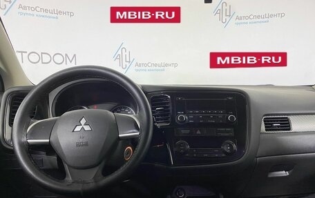 Mitsubishi Outlander III рестайлинг 3, 2013 год, 1 179 000 рублей, 8 фотография