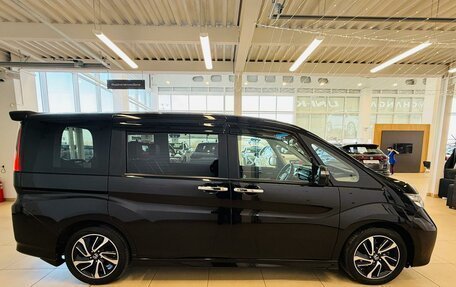 Honda Stepwgn IV, 2015 год, 2 039 900 рублей, 7 фотография