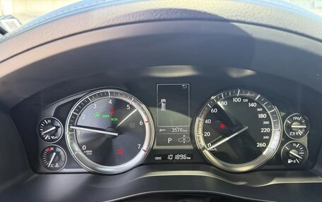 Lexus LX III, 2018 год, 8 800 000 рублей, 7 фотография