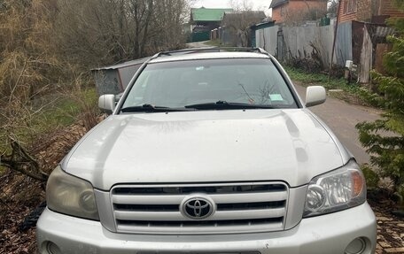 Toyota Highlander III, 2004 год, 950 000 рублей, 1 фотография
