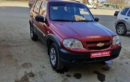 Chevrolet Niva I рестайлинг, 2013 год, 350 000 рублей, 1 фотография