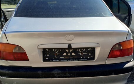 Toyota Avensis III рестайлинг, 2000 год, 125 000 рублей, 2 фотография