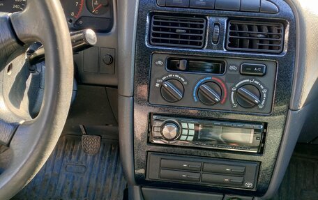 Toyota Avensis III рестайлинг, 2000 год, 125 000 рублей, 7 фотография