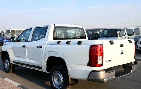 Mitsubishi L200, 2026 год, 4 499 999 рублей, 6 фотография